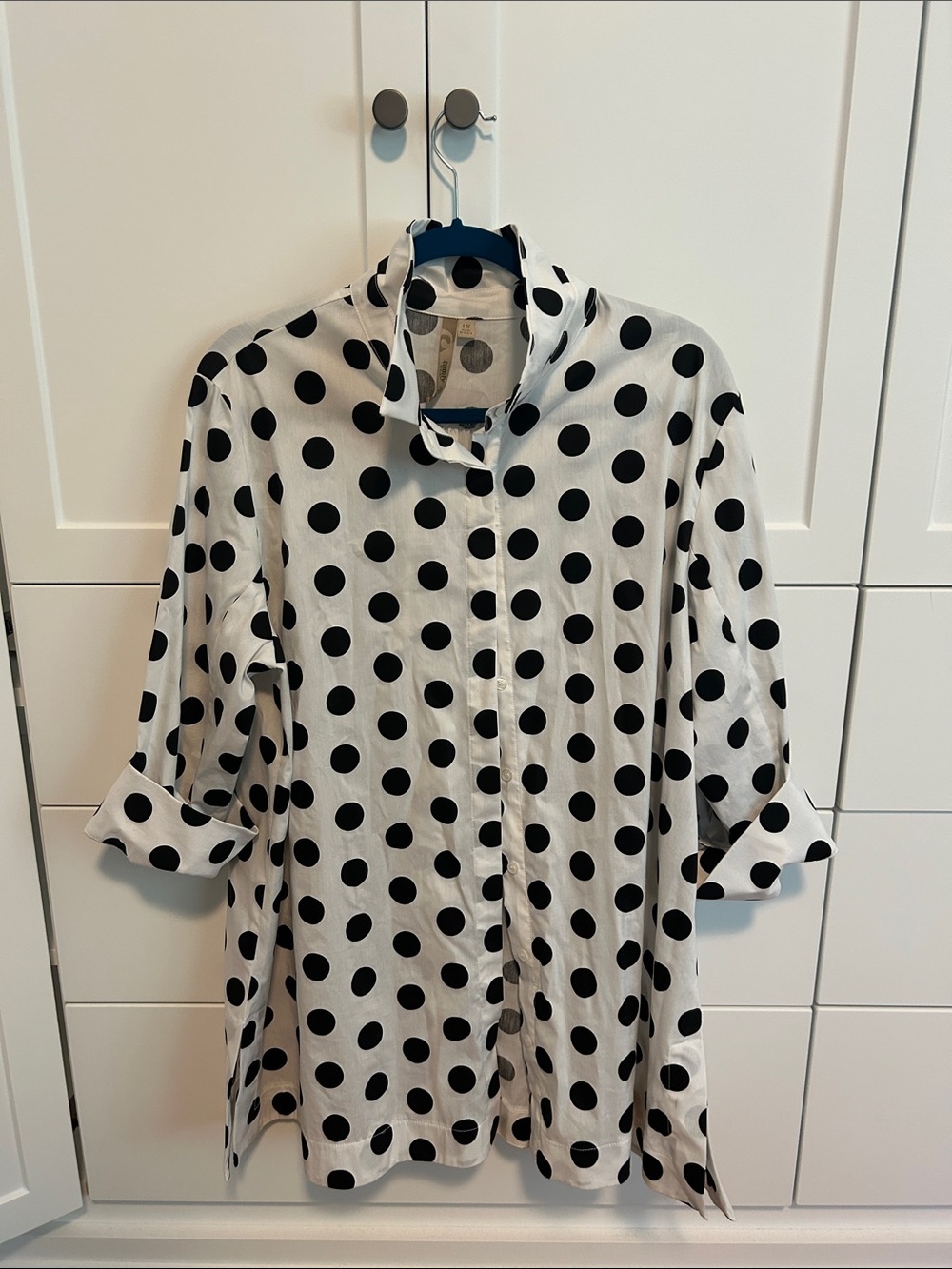Comfy USA White and Black Polka Dot Tunic Shirt